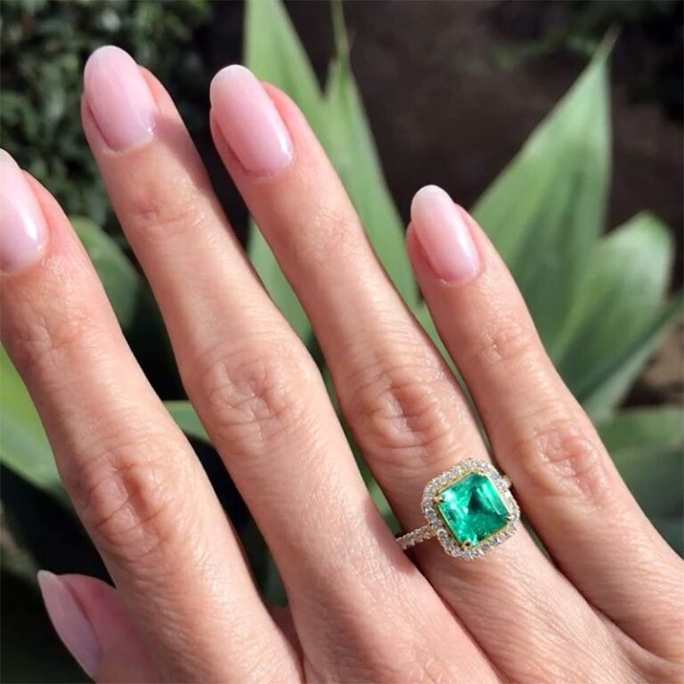 Green Emerald Gemstones