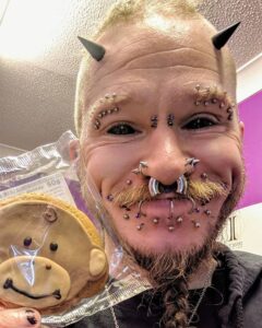 extreme body modifications