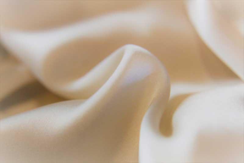 The Benefits of Silk for Your Hair, Skin and Overall Health