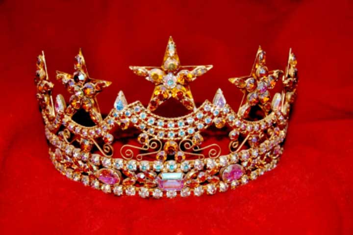 How toaHow to Enter Your First Beauty Pageant Enter Your First Beauty Pageant