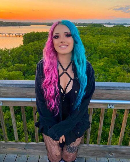 17 Half-And-Half Hair Colors That Prove Two Hues Are Better Than One