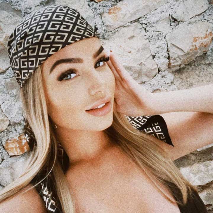 8 Great Ways to Wear a Headscarf This Summer