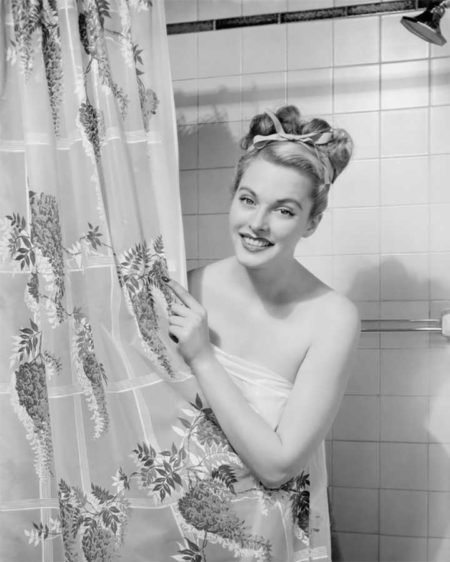 The 6 Mistakes You're Making in the Shower - Vintage Shower
