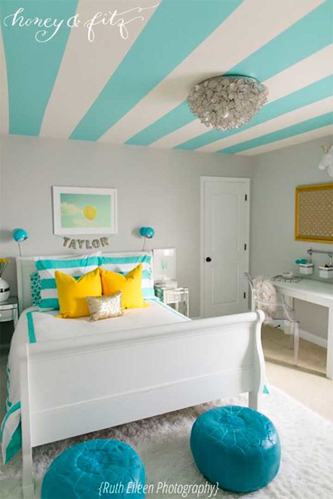 Striped Bedroom Décor Ideas