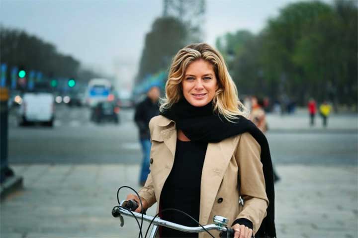 Rachel Hunter, Tour of Beauty