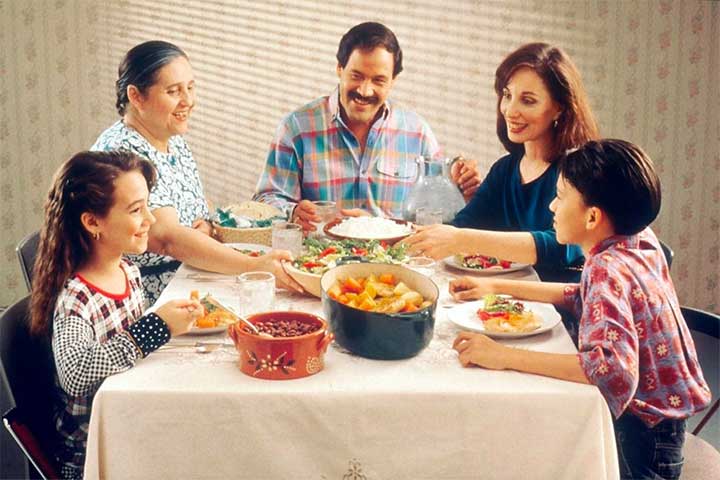 How to Eat Healthy When Your Family Doesn't