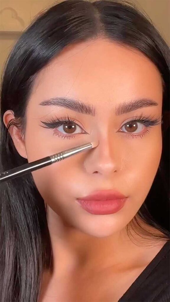 11 Makeup Tutorials To Make Your Nose Look Smaller