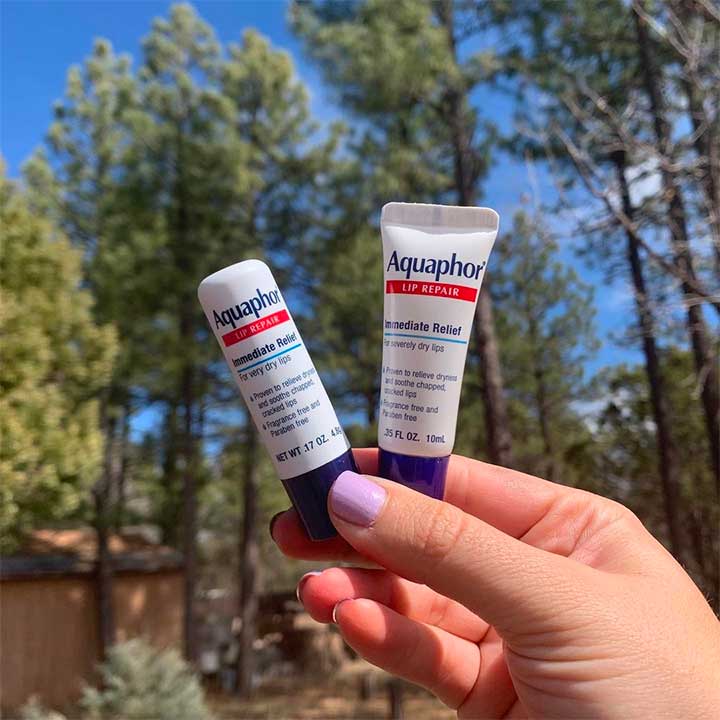Does Aquaphor repair lips?