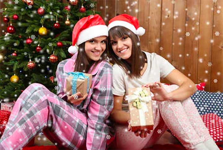 Women Debate The Pros And Cons Of Returning Holiday Gifts For Cash