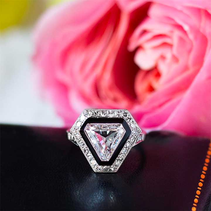 Things You Should Consider Before Buying Platinum Jewelry