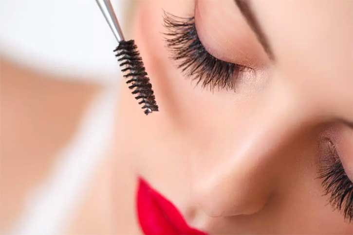 What Is Eyelash Primer And Why You Need To Use It
