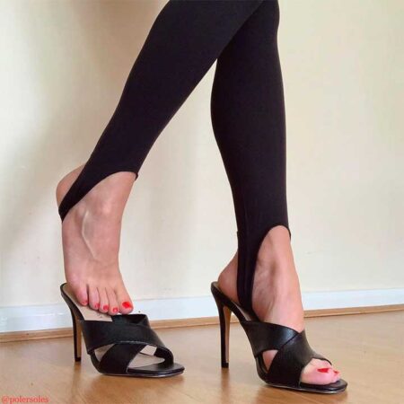 5 Stylish Ways to Wear Mules