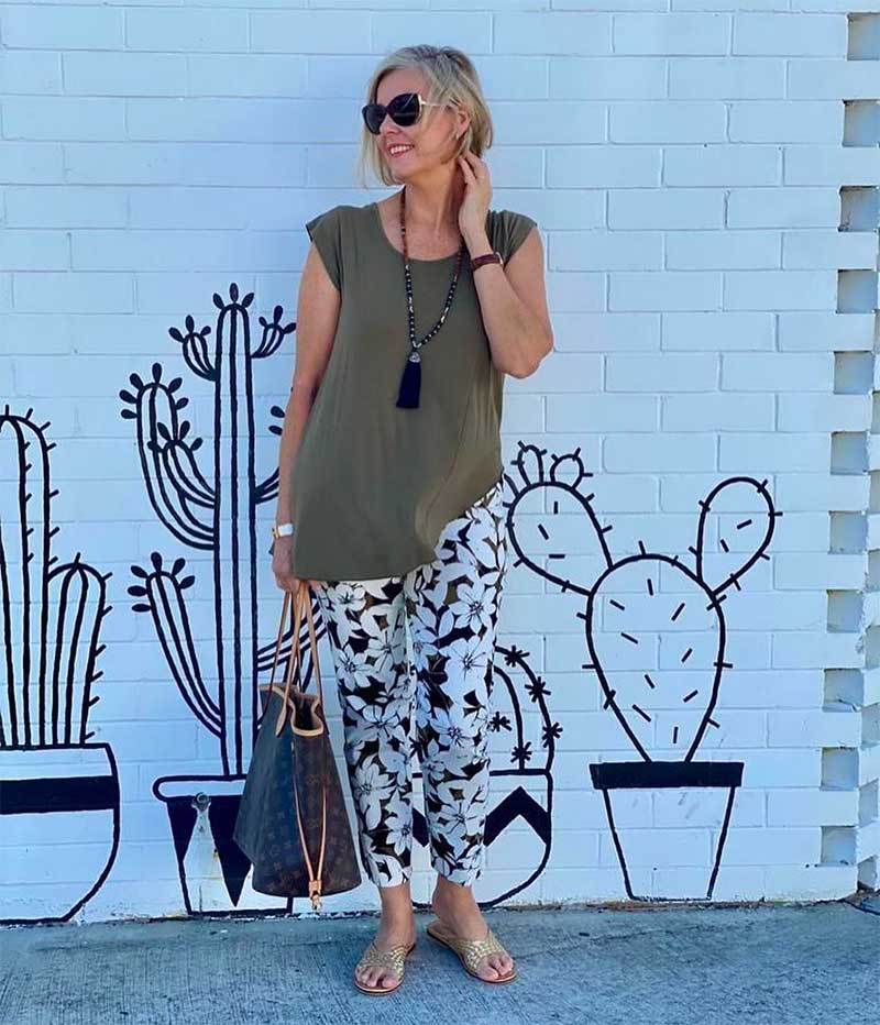 How to Wear Floral Pants