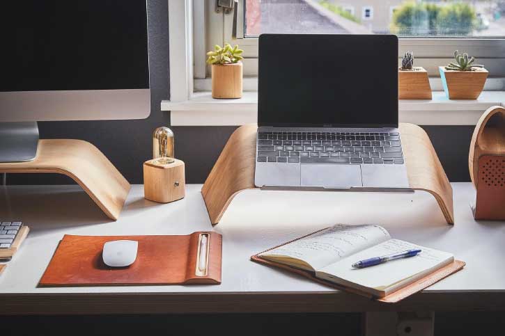 10 Cool Tips for Designing Your Room's Workspace