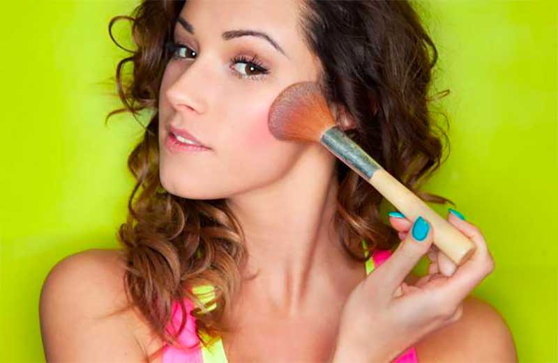 The 16 Best Blush Tips, Tricks And Hacks From Pinterest