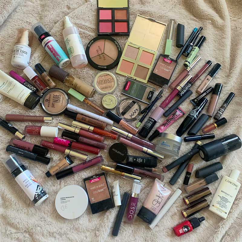 How Do You Know If Your Makeup Is Expired?