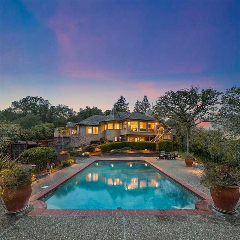 Renting A Home With A Pool