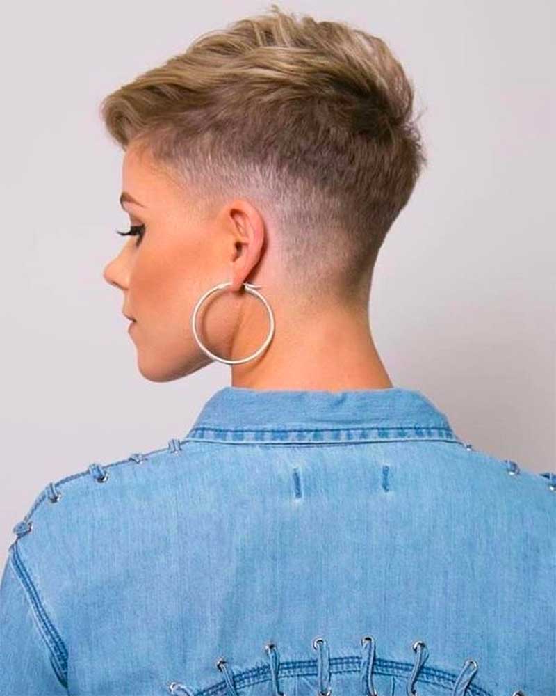 Women's Short Hairstyles to Try in 2022