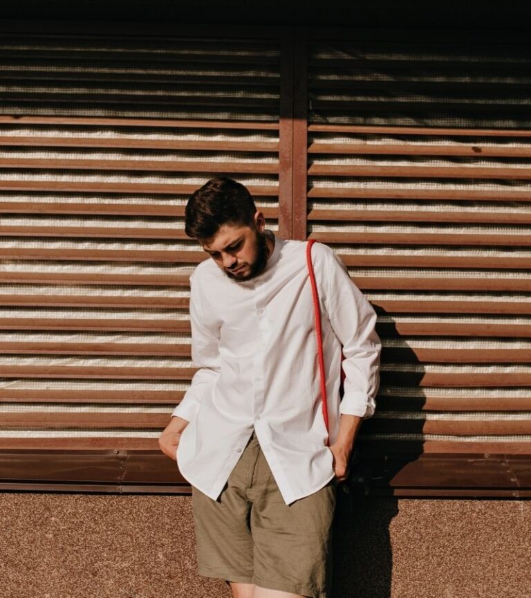 What Guys Should Wear on a Hot Summer Date