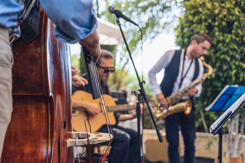 How To Choose The Perfect Live Wedding Band For Your Big Day
