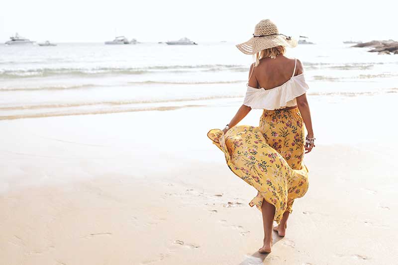 What To Wear To The Beach