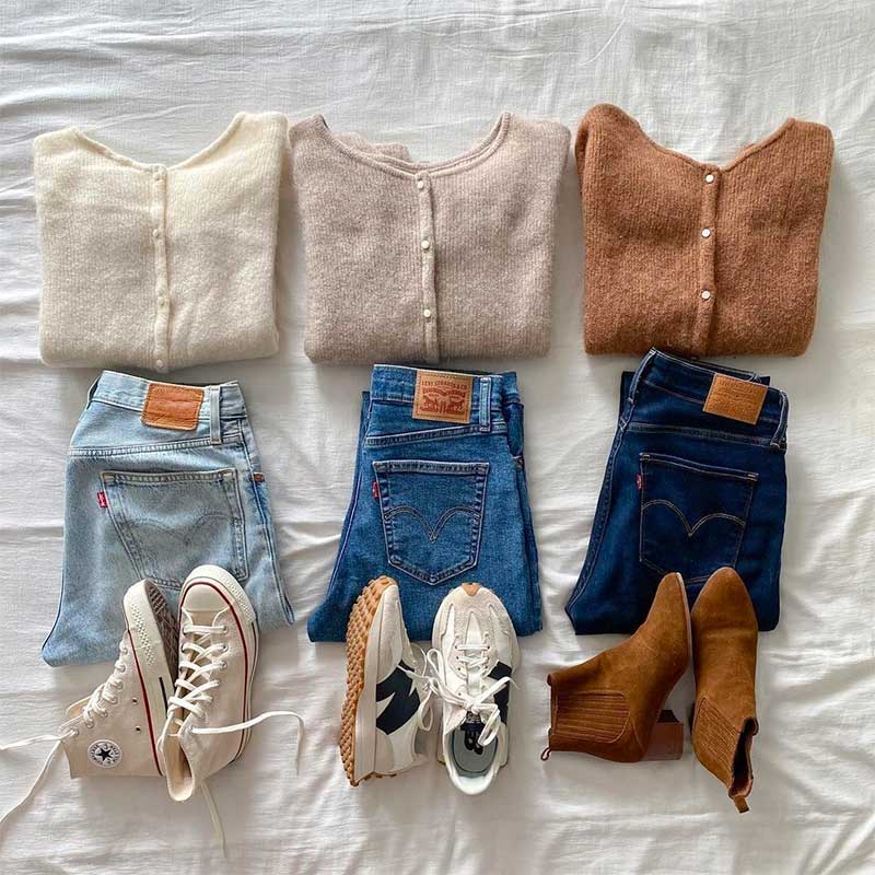 minimalist wardrobe women