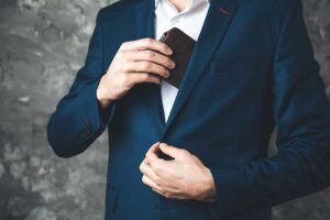 How To Choose The Right Wallet For Your Guy how to choose a wallet