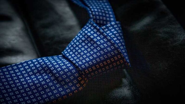 The Dos And Don'ts Of Tying A Cravat