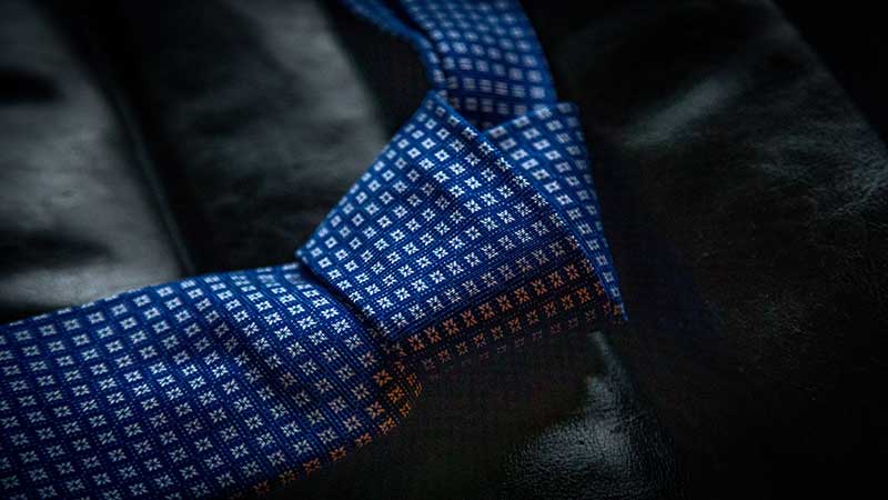 The Dos And Don'ts Of Tying A Cravat