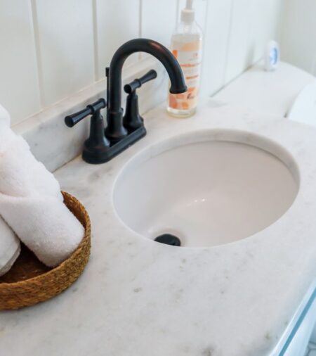 5 Tips To Make a Guest Bathroom More Welcoming