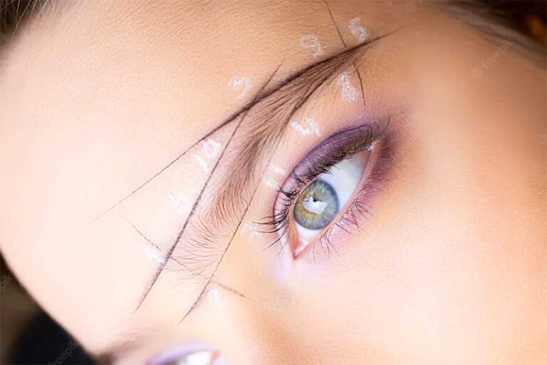 Stylish Eyebrow Shapes for Women