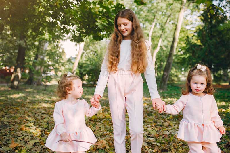 How to Dress Your Little Girl for a Fall Wedding