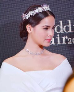 How to Stand Out at a Wedding Fair