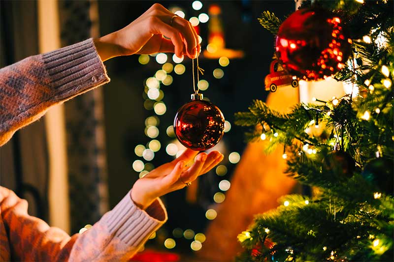 Bringing the Christmas spirit to your student pad