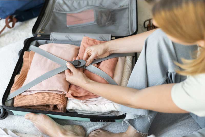 8 Easy Ways to Create a Travel Capsule Wardrobe