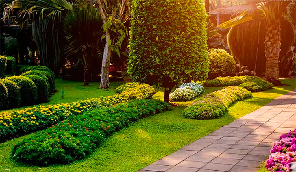 Garden Design Ideas to Spruce Up Your Curb Appeal
