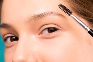 12 Tips on How to Create the Perfect Eyebrow Shape