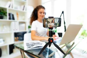 Give Your Page a Vibrant Taste: Tips on Creative Fashion Videos Tips on Creative Fashion Videos