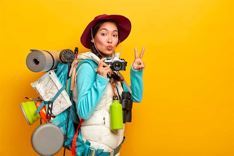 Essential things to pack for traveling