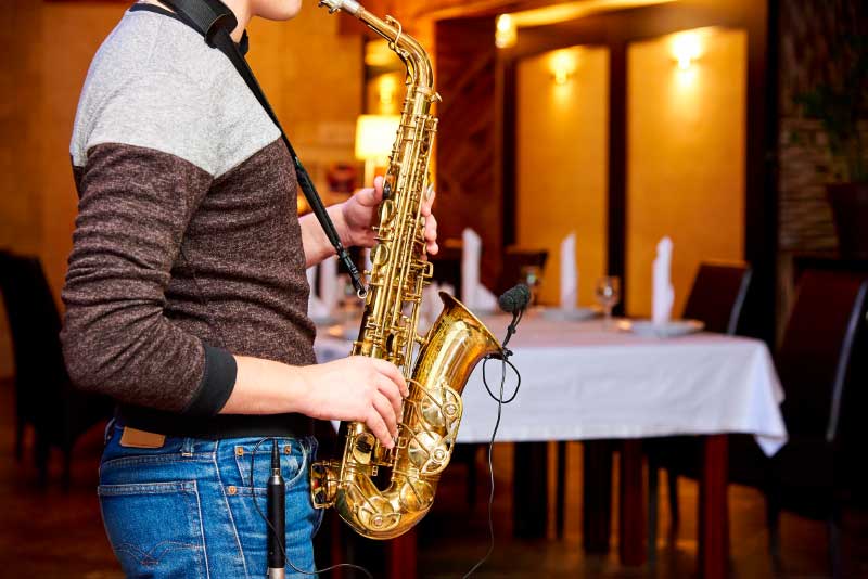 Live Music at Restaurants Boost Sales