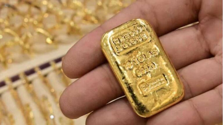 Why The Price Of Gold Doesn't Fluctuate That Much?