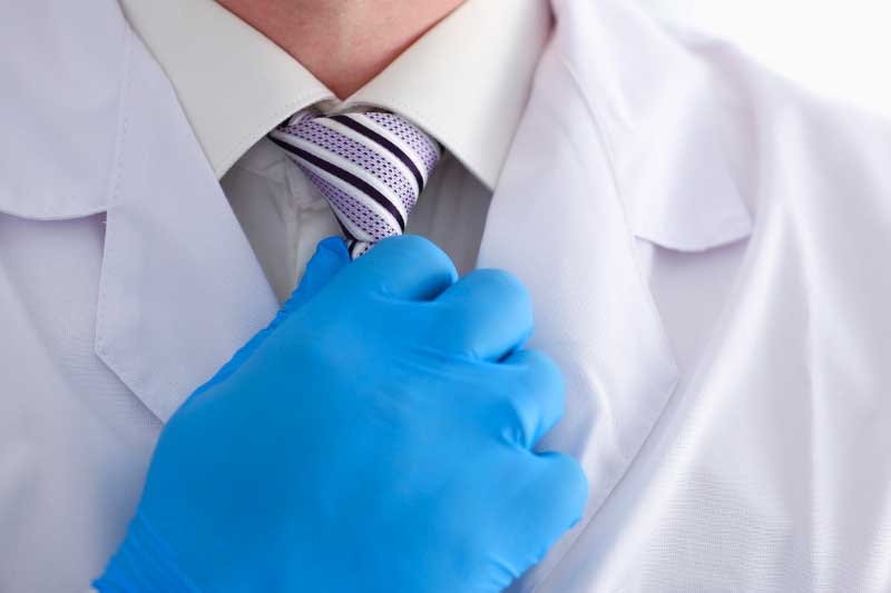 Pros and Cons of Becoming a Locum Tenens Doctor