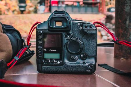 Creating Lasting Memories in the Digital Age: Tips and Techniques