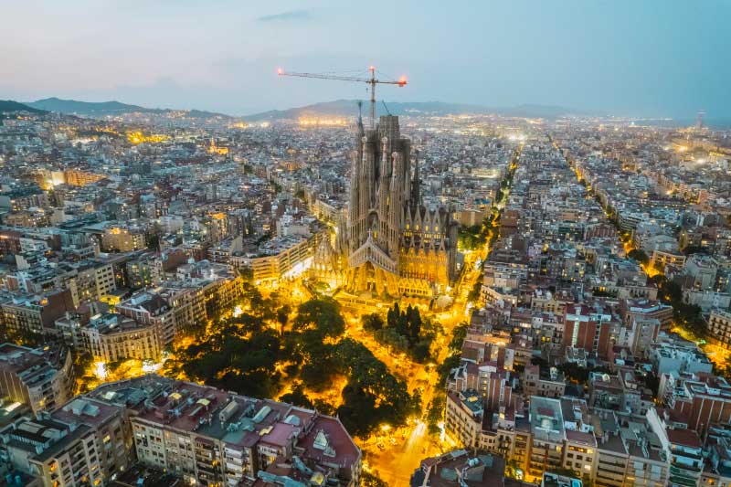 La Sagrada Familia Basilica in Barcelona at night