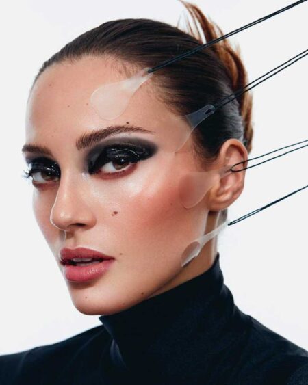 How to Apply Eye Makeup in Just 8 Steps