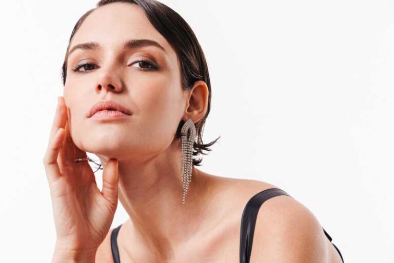 A Guide to the Most Flattering Earrings for Your Face Shape