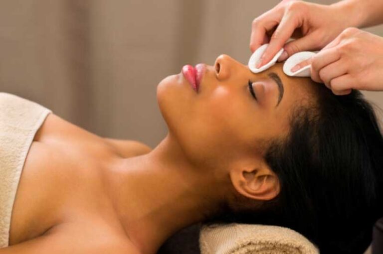 Cleaning face with cotton pads