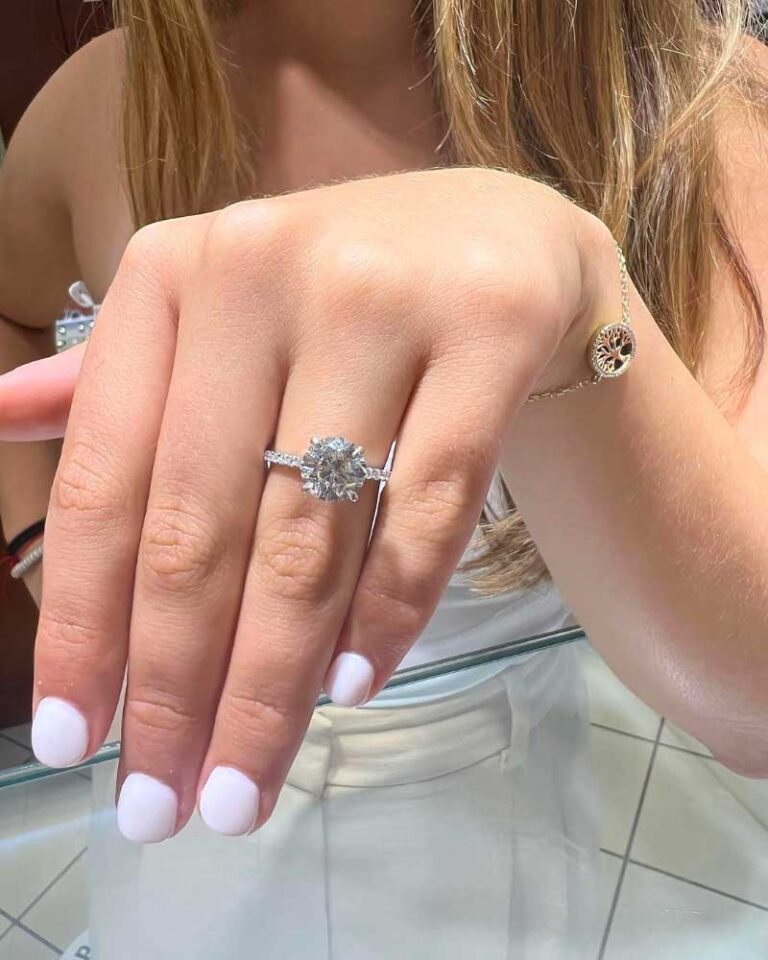 How to pick your dream engagement ring