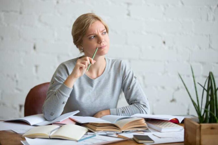 The Main Methods to Start a Career as a Writer with Essay Writing
