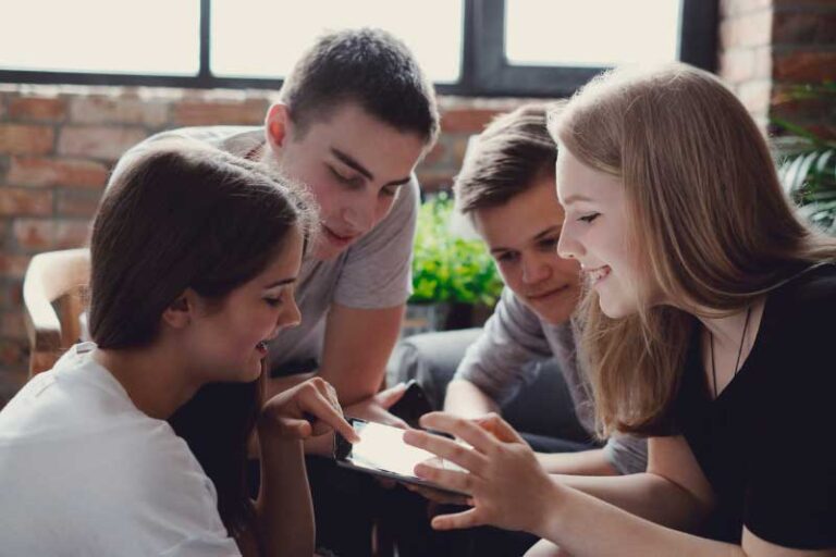 The Benefits of Christian Programs for Young Adults